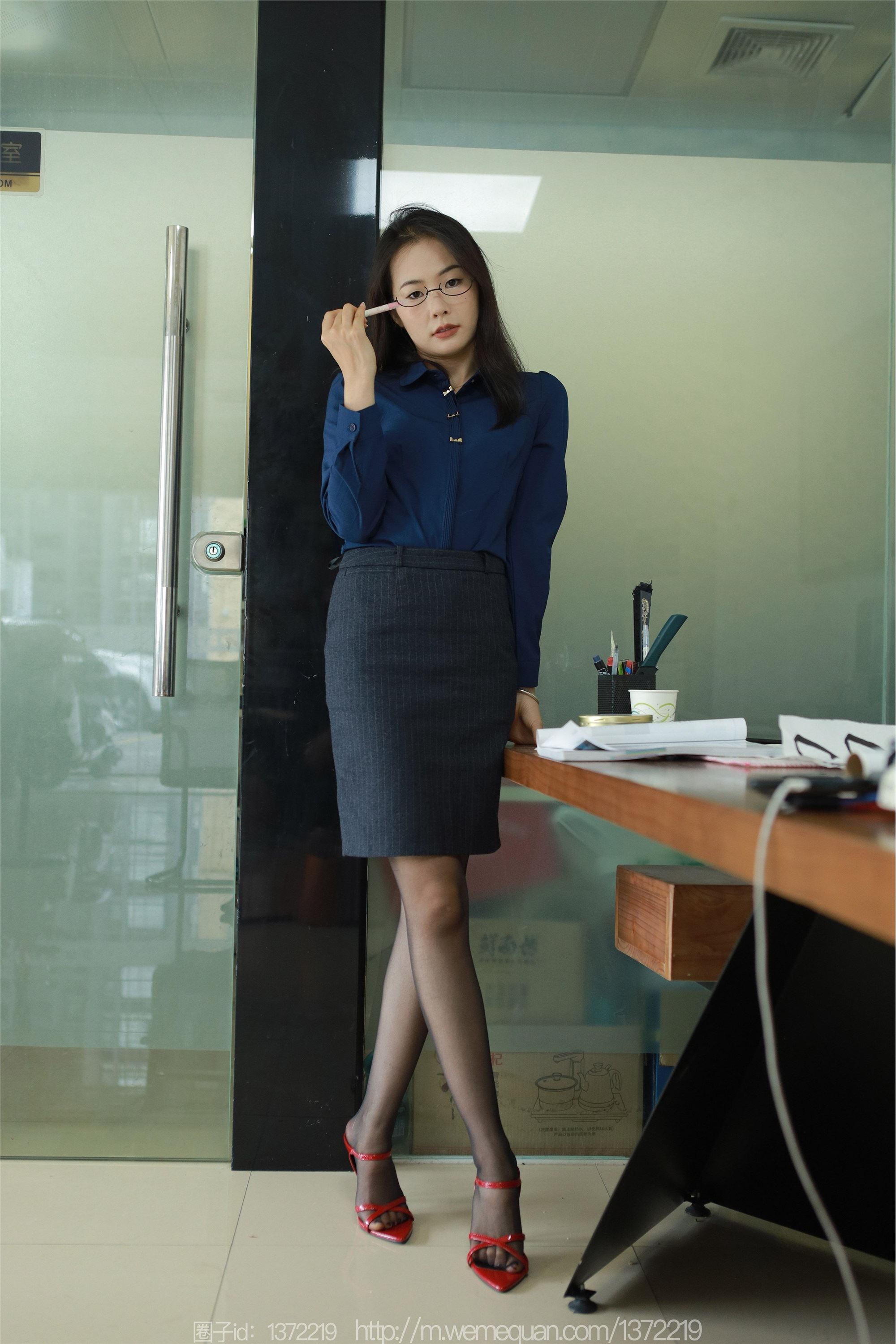 IESS异思趣向  2023.06.26 絲享家 1464 小金《红跟OL》